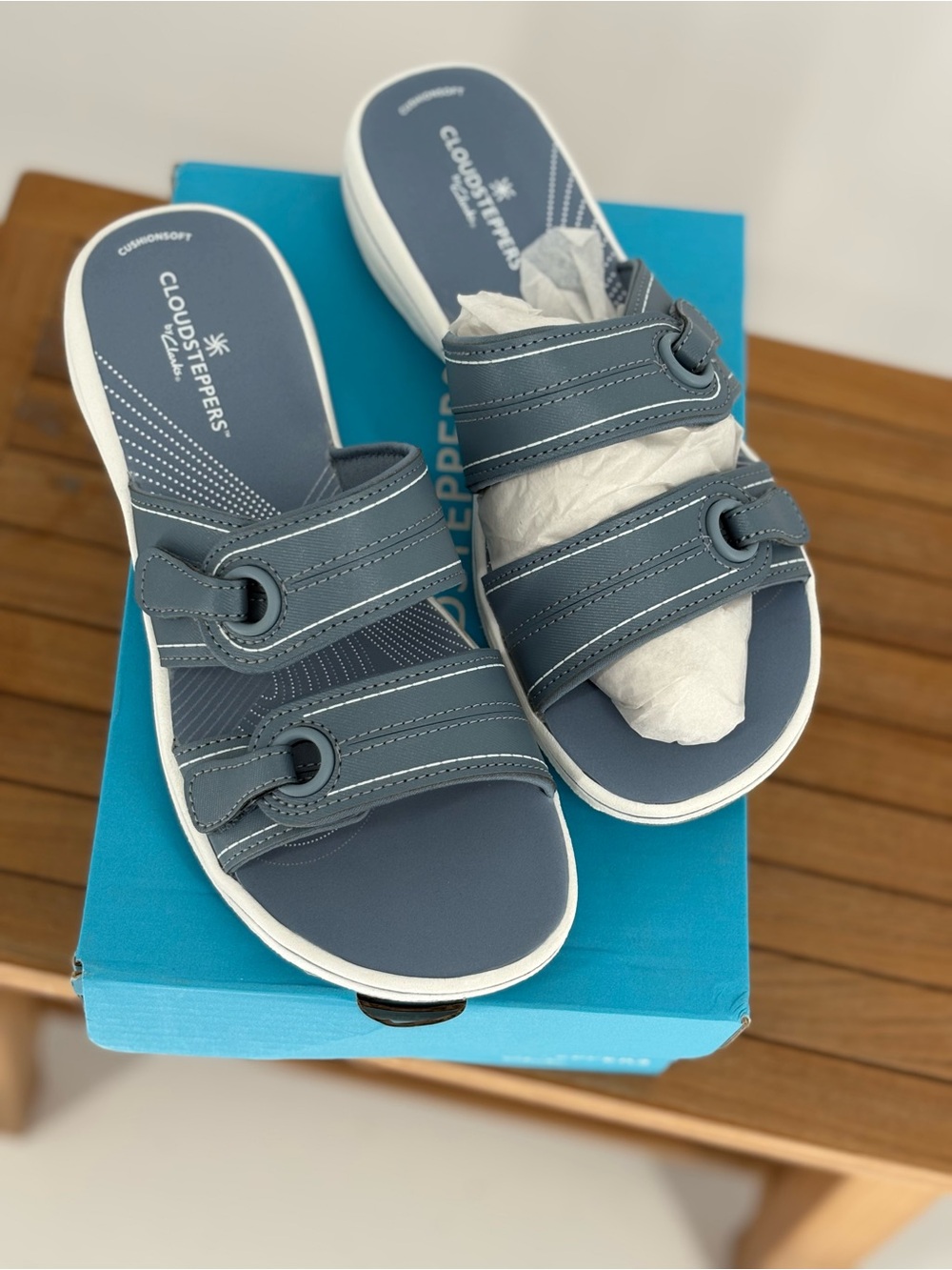 New women’s Clarks Navy Blue Double-Strap Slide Sandals size 7M